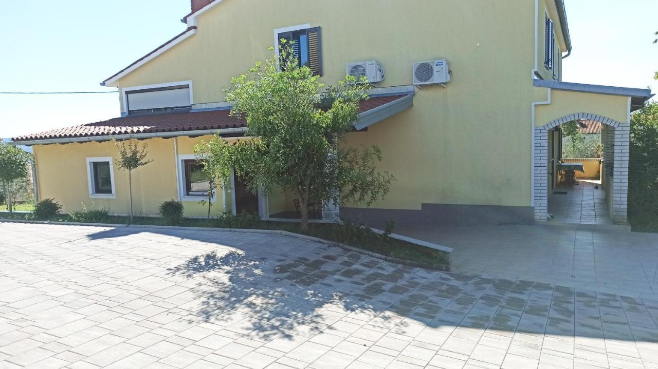 Апартаменты Apartma Montemoro Анкаран Экстерьер фото