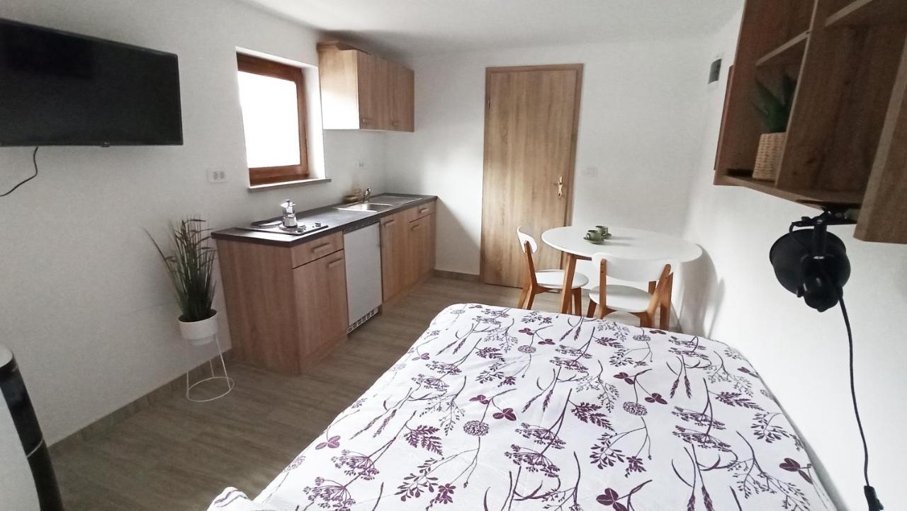 Апартаменты Apartma Montemoro Анкаран Экстерьер фото